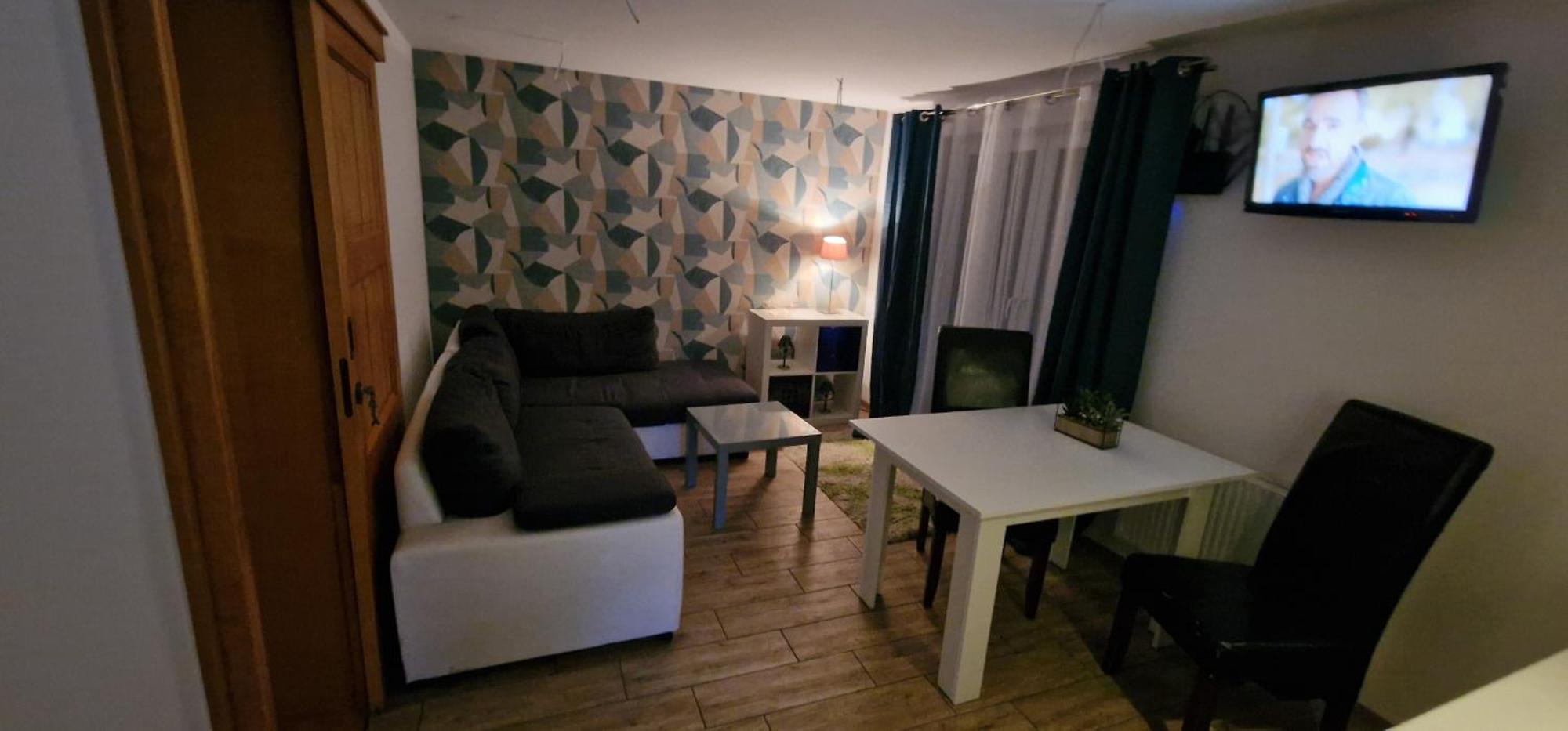 Appartement Cudowny Zakatek Z Ogrodem I Basenem à Bukwica  Chambre photo