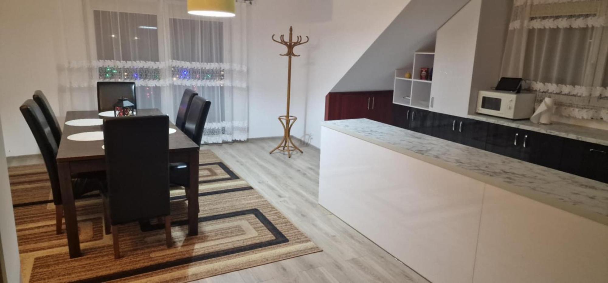 Appartement Cudowny Zakatek Z Ogrodem I Basenem à Bukwica  Extérieur photo