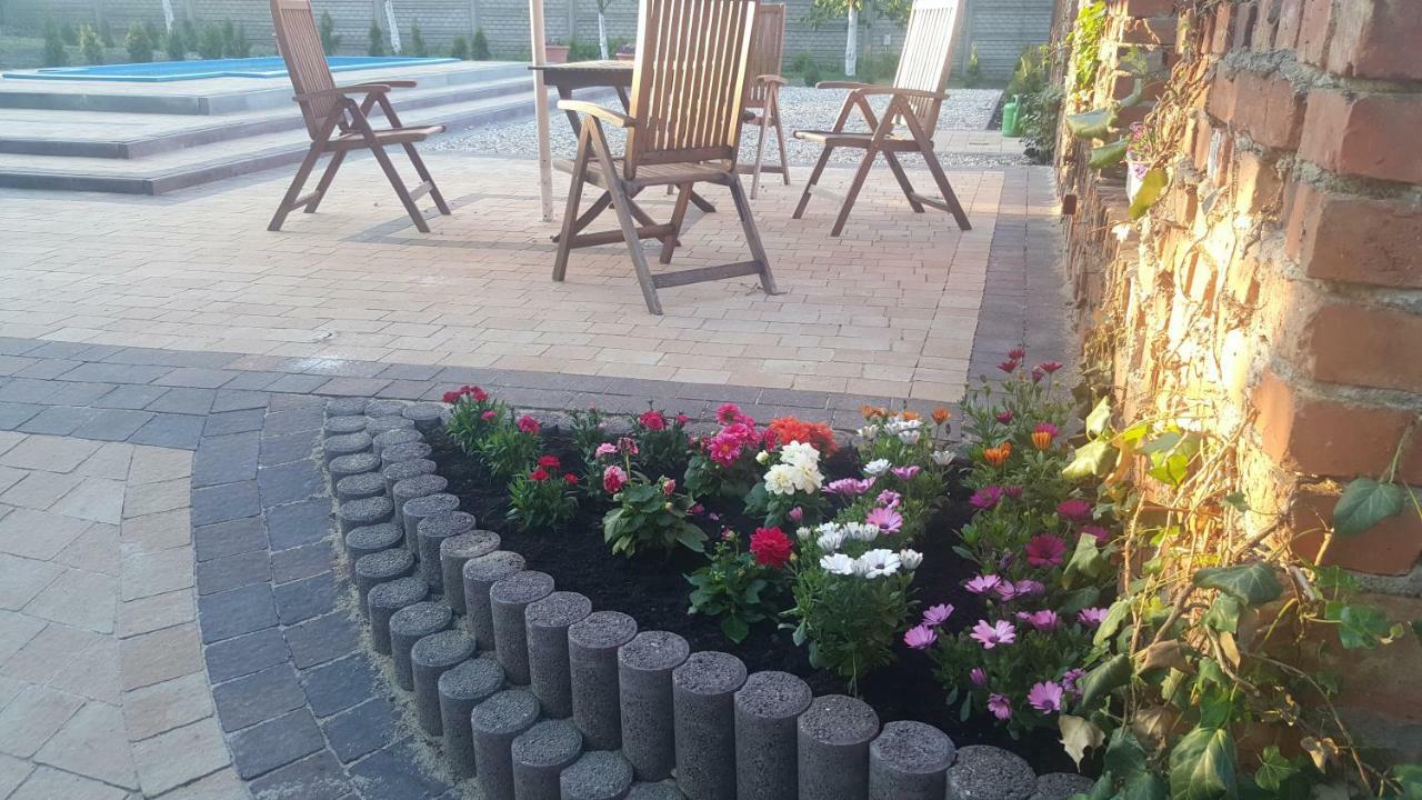 Appartement Cudowny Zakatek Z Ogrodem I Basenem à Bukwica  Extérieur photo